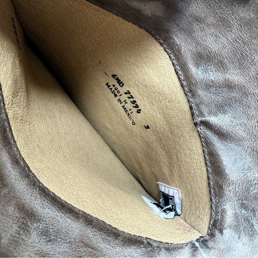 Frye leather boots size 6.5 - Picture 8 of 9